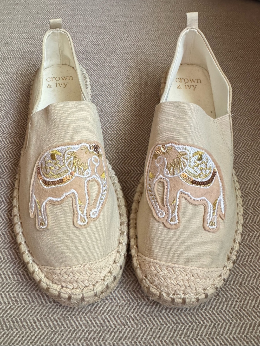 Crown & Ivy “Skylar”  Elephant Canvas Espadrille Loafers in Natural/Ivory - 8.5 - Picture 2 of 12